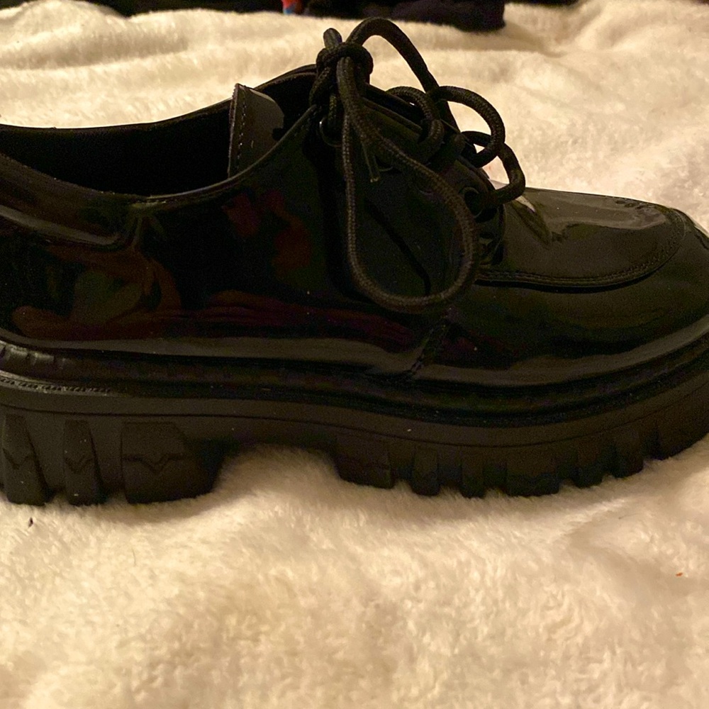Black Shoes